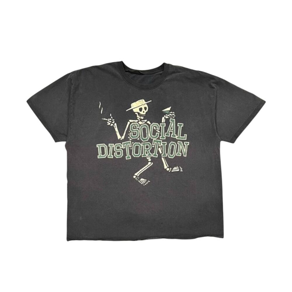 ★ Vintage Social Distortion Skeleton Fading Graphic Music Band T-Shirt ★